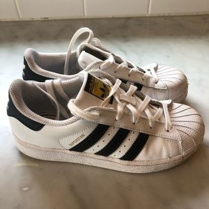 Kids Size 2 Adidas Superstar White/Navy